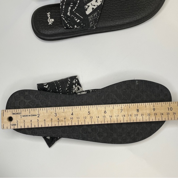 Sanuk Sandals Womens 8 Black White Yoga Sling Shoes Fabric Flip Flops Summer - Picture 11 of 11